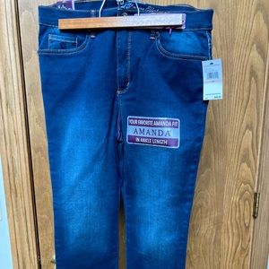 NWT Gloria Vanderbilt Amanda Jeans Size 12P Classic Rise Heritage Fit